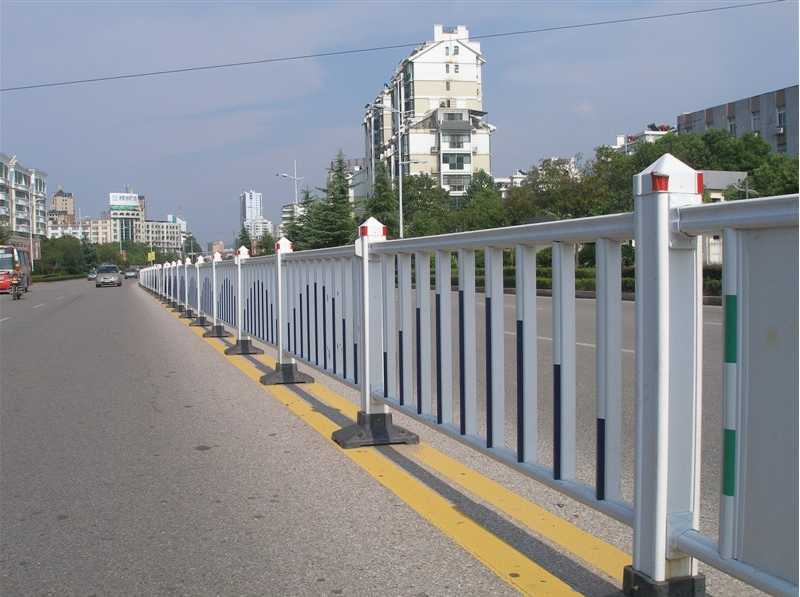 道路護欄二